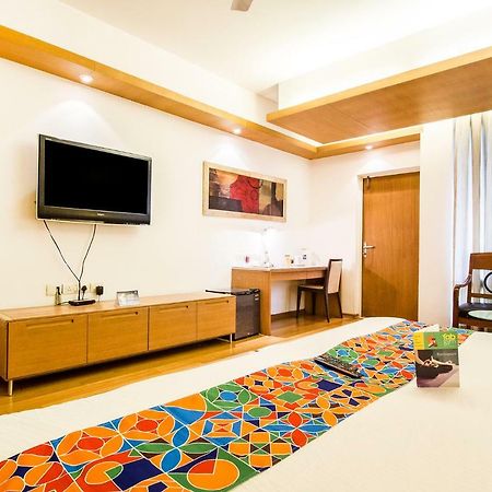 Fabhotel Raj Darbar Gurgaon Esterno foto