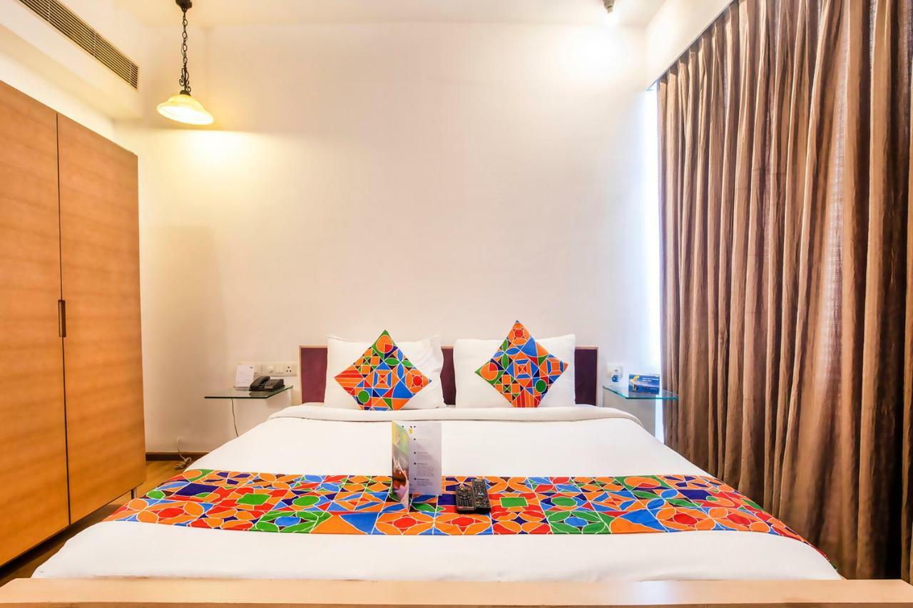 Fabhotel Raj Darbar Gurgaon Esterno foto
